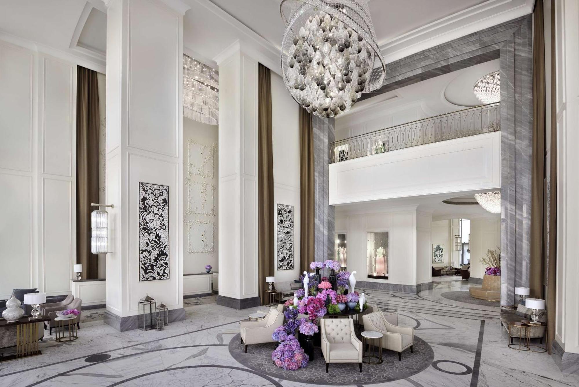Kempinski The Boulevard Dubai Eksteriør billede The lobby of the hotel